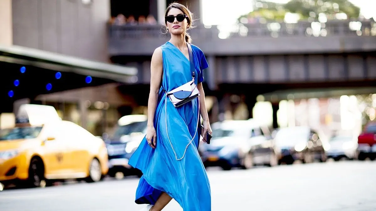 Lacivert Elbiseye Uygun Pars