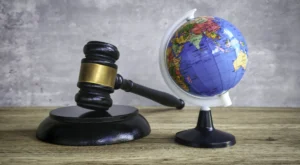 Tarihte Kullanılan En Garip Yasalar ve Kurallar